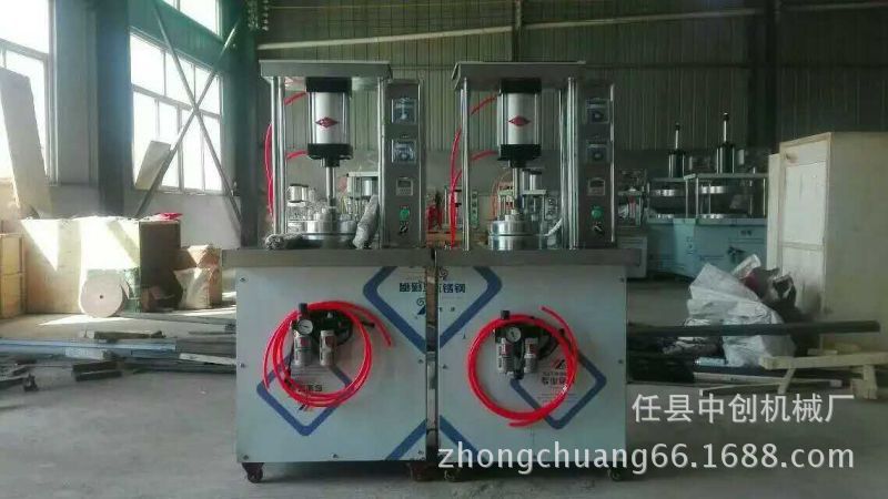 中創(chuàng)生產(chǎn)供應(yīng) 烙餅機(jī) 新型自動(dòng) 烙餅機(jī) 商用多功能壓餅機(jī)四季熱銷