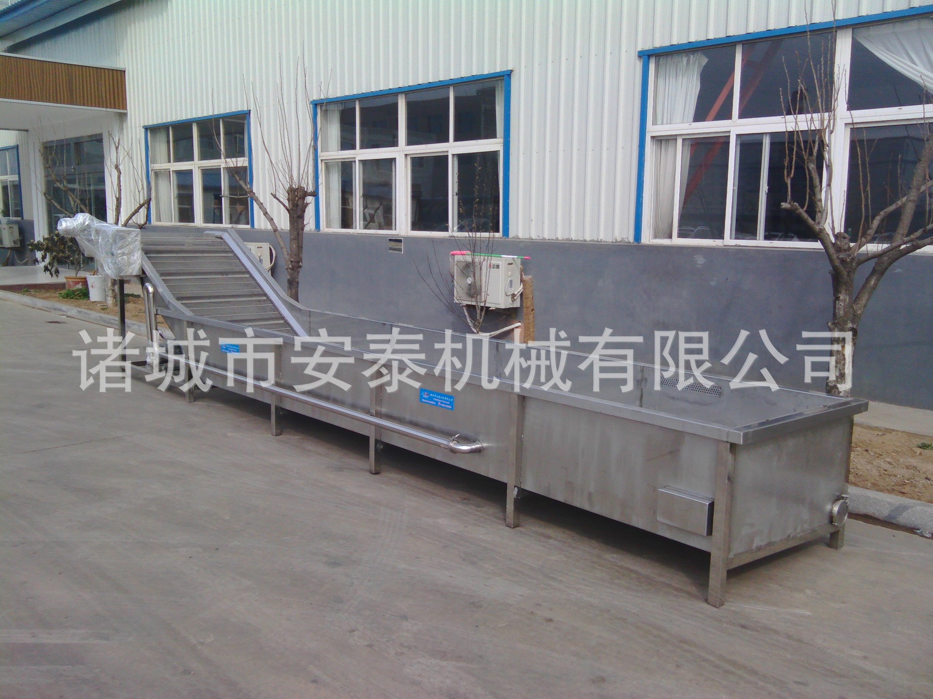 諸城安泰機械供應肉制品解凍機、化凍池、解凍池18953628059